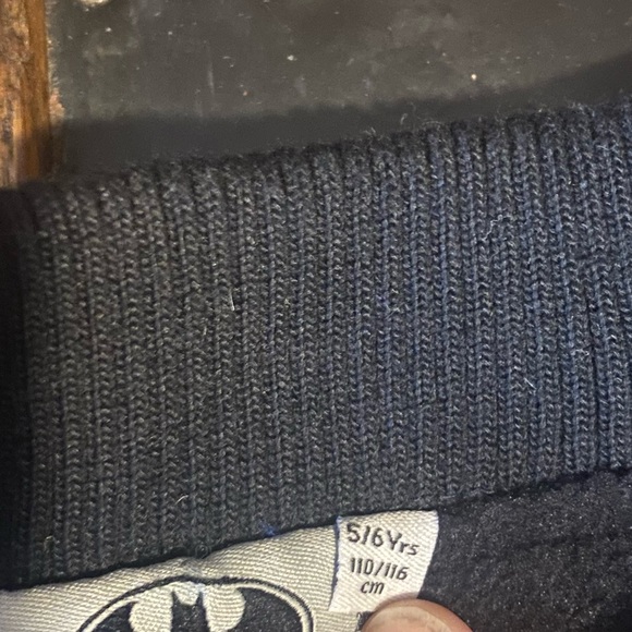 Batman Fall Jacket - Picture 4 of 4